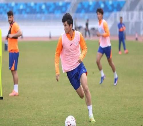 別想挖人了，泰山隊官宣續(xù)約依木蘭5年青訓(xùn)4星留隊兩套陣容成型