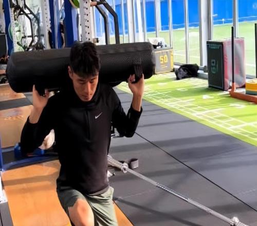 蔣光太和武磊何時能復(fù)出上港跟隊記者首次給出回應(yīng)，引發(fā)熱議