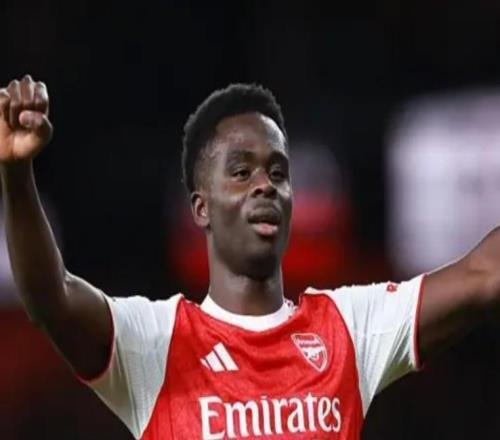 名記：薩卡已經(jīng)與阿森納續(xù)約至2031年，周薪超過(guò)30萬(wàn)鎊