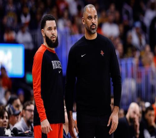 場(chǎng)均6+8+1，3年2次賽季報(bào)銷！火箭仍當(dāng)寶斯通不愿送出32歲老將