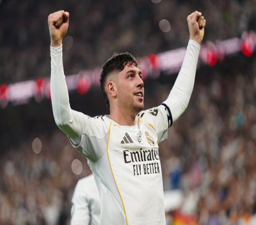 射入賽季第一個(gè)進(jìn)球！皇馬隊(duì)長(zhǎng)回歸了中場(chǎng)，可算找回了自己狀態(tài)