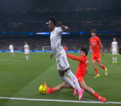皇社官方質(zhì)疑皇馬獲點：裁判判了倆其他情況可能不會判的點球