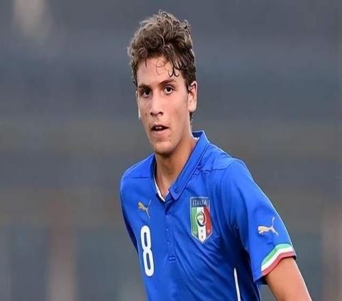 亞昆塔：洛卡特利進(jìn)入平穩(wěn)期，圖多爾未必適合英超