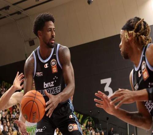 遼籃第二階段四外援敲定！兩大超級(jí)得分手馳援，洛佩斯要卷土重來