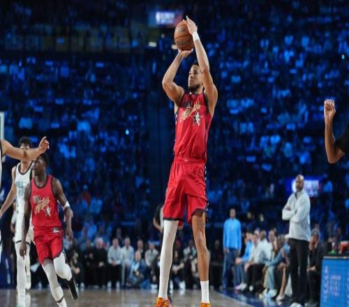 期待，布克表示2027年在菲尼克斯舉行的3分球大賽可能是他謝幕賽