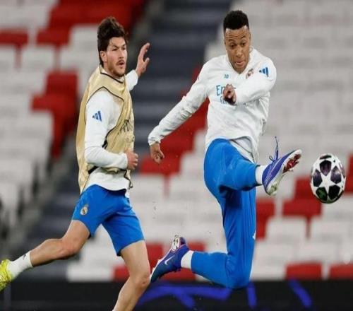 世體：皇馬在光明球場(chǎng)進(jìn)行訓(xùn)練，姆巴佩確認(rèn)身體狀態(tài)可以首發(fā)