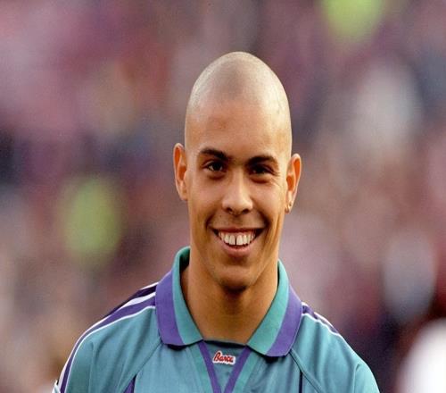 拉瑪西亞“鋒無(wú)力”之謎：為何巴薩青訓(xùn)始終難產(chǎn)頂級(jí)9號(hào)