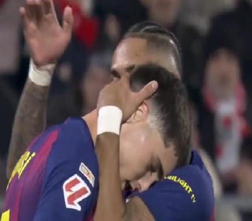 12！巴薩雙線2連?。何骷自饽孓D(zhuǎn)+差榜首2分，主場(chǎng)不勝皇馬或丟冠