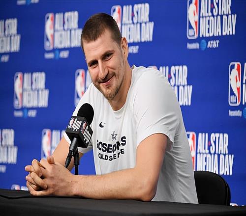 掘金內(nèi)線核心：布朗身邊沒有明星隊友，他還是打出了高水平的表現(xiàn)