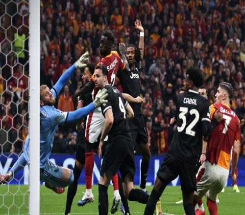 25慘敗加拉塔薩雷，尤文隊(duì)史第二次歐戰(zhàn)單場丟至少5球