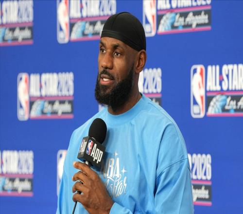 詹姆斯今夏何去何從字母哥再次橫跳，庫里正式表態(tài)