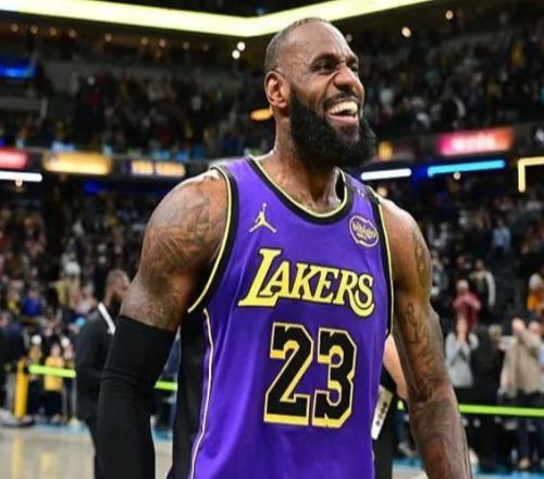 態(tài)度轉(zhuǎn)變湖人管理層公開(kāi)喊話：希望詹姆斯繼續(xù)留在湖人！