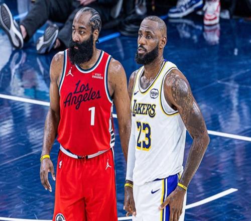 200次三雙有多難?歷史僅1人做到,老詹沒戲了,下一個他必達成