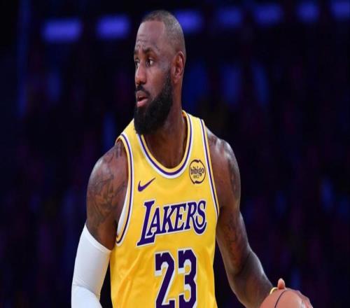 皮爾斯：詹姆斯現(xiàn)役獨一檔！杜蘭特現(xiàn)役第二！