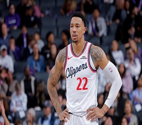 再不轉(zhuǎn)正就沒法出場了！快船終于為側(cè)翼新星送出了一份標(biāo)準(zhǔn)合同