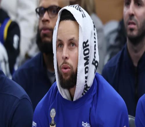 勇士更新庫(kù)里傷情！至少再歇5場(chǎng)無(wú)緣評(píng)獎(jiǎng)無(wú)結(jié)構(gòu)性損傷仍疼痛腫脹