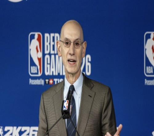 Shams：肖華告知聯(lián)盟30支球隊，計劃在下賽季修改反擺爛規(guī)則