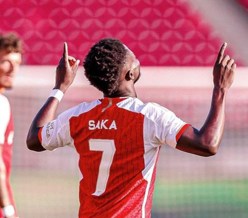 5球3助攻！被狼隊(duì)絕平后頂薪續(xù)約，薩卡是合格的英超冠軍核心嗎