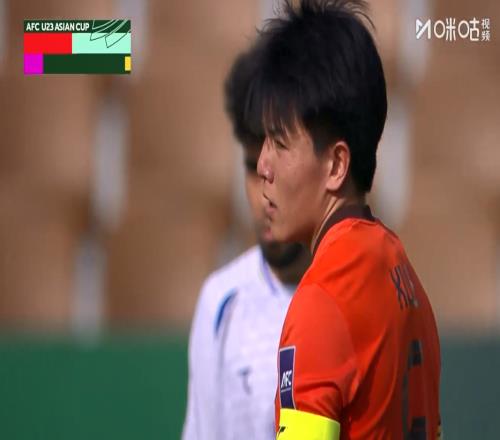 即將踢英甲徐彬已進入巴恩斯利一隊訓(xùn)練，媒體：表現(xiàn)可圈可點