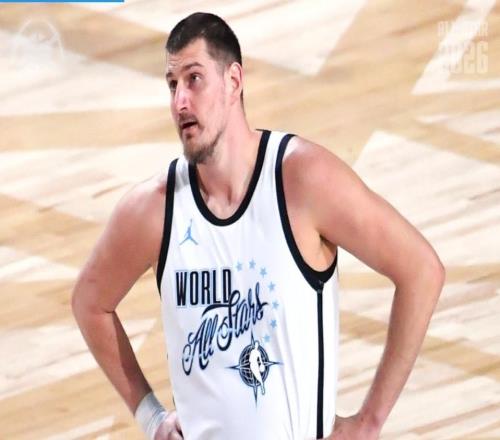 約基奇熱愛籃球言論引熱議！美媒曬近兩年全明星數(shù)據(jù)：5中2僅4分