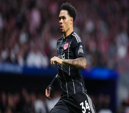 法蘭克福后衛(wèi)科林斯談對陣拜仁：我們想贏比賽會為此拼盡全力