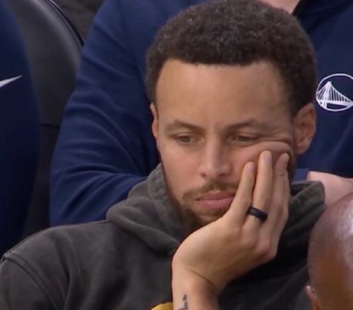 完?duì)僮?！徹底沒有了，再見庫里，全是玻璃人啊，勇士天都塌了