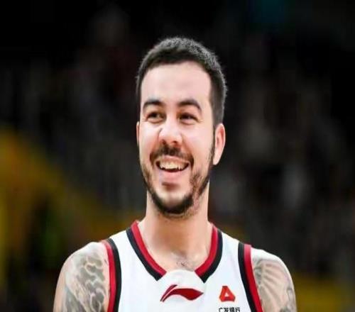 留不??！全明星外援要求離隊(duì)，球隊(duì)挽留無(wú)果，火速簽下1米88后衛(wèi)