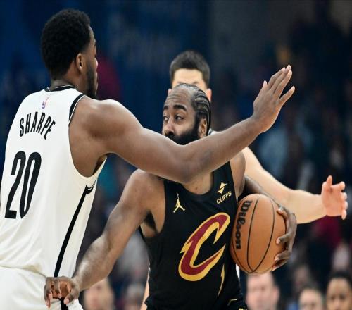 盧指導(dǎo)承諾的他做到了，哈登終于減負(fù)，還要被夸一夸防守