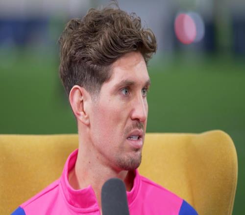 斯通斯：我永遠(yuǎn)感激球迷們對(duì)我的態(tài)度，我愛(ài)他們所做的一切