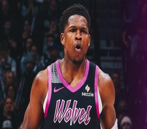 西部格局又變！掘金創(chuàng)紀(jì)錄穩(wěn)住第3湖人艱難壓木狼雷霆丟聯(lián)盟第1