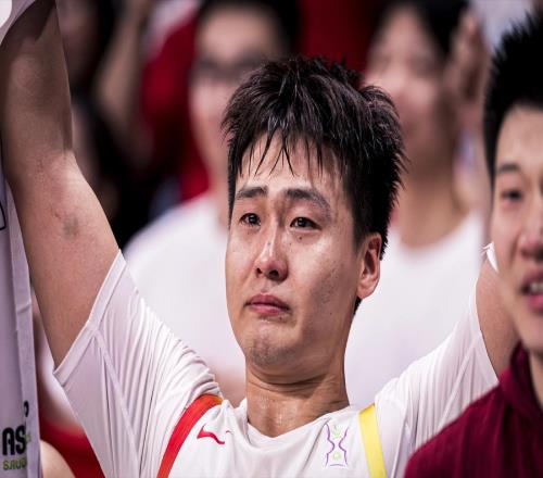 男籃后衛(wèi)10選5！徐杰沒機(jī)會(huì)，趙繼偉頂替老隊(duì)友，龐崢麟有1點(diǎn)收獲