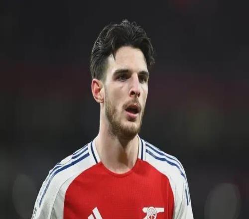 一周30萬英鎊，薩卡憑什么拿頂薪曝阿森納中場核心很不滿