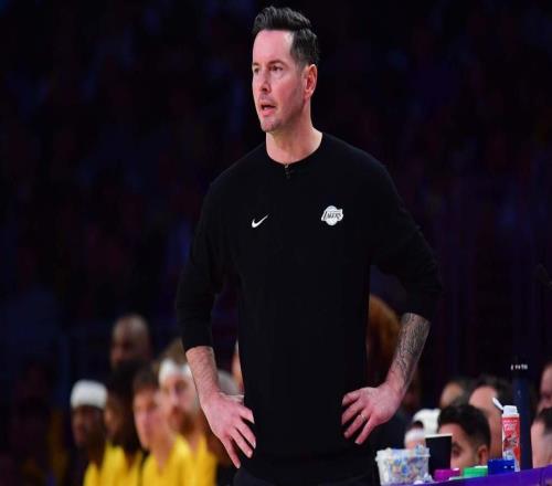 湖人主帥談?wù)材匪箮鲬?zhàn)帶隊(duì)力克快船：他可能不想讓我說他帶傷