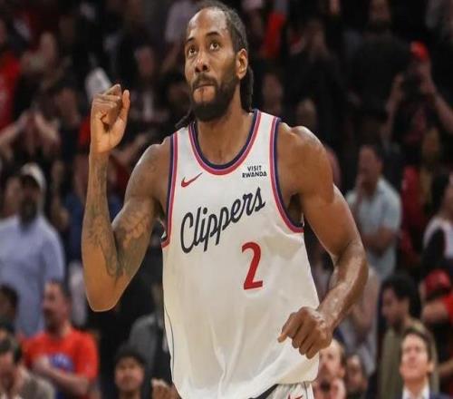 終于，倫納德頂不住了