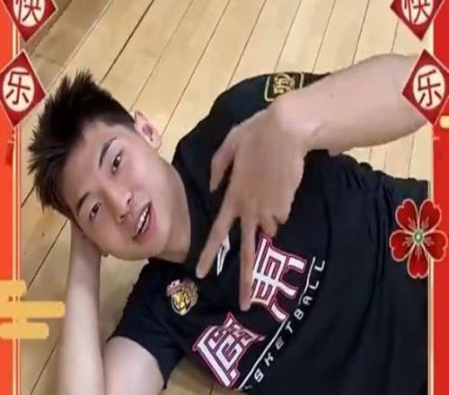 崔永熙+四外援齊亮相！廣東男籃正式集結(jié)杜鋒朱芳雨發(fā)紅包引關(guān)注