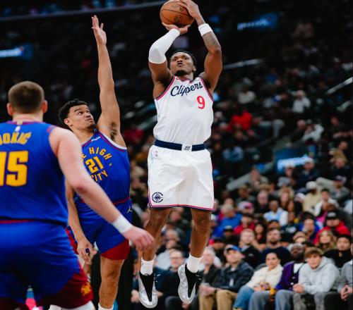 主場首秀38分！快船新援一戰(zhàn)封神，2換5交易，快船真的不虧啊