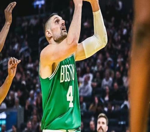 拒絕34分大逆轉！波神首秀驚艷，庫里重創(chuàng)，布朗23分15板13助攻