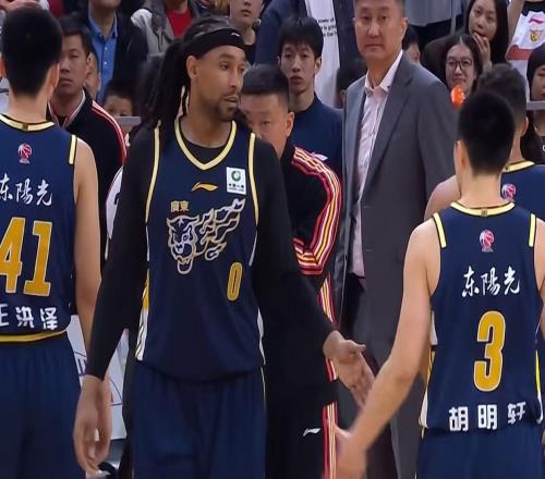 朱芳雨賭對(duì)了！廣東隊(duì)正式完成陣容升級(jí)，“雙王牌”強(qiáng)勢(shì)加盟！