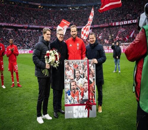 榮耀時刻，凱恩賽前獲贈職業(yè)生涯500球里程碑紀念禮物