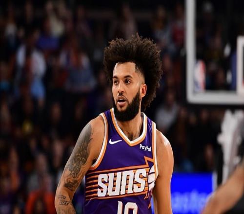 整體表現(xiàn)真是毫無亮點，為什么他能夠經常進入太陽的輪換陣容中