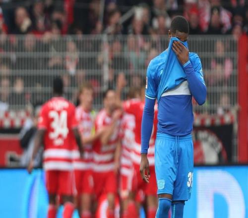 01！02！瘋狂一夜，勒沃庫(kù)森爆冷，尤文被雙殺，切爾西意外翻車