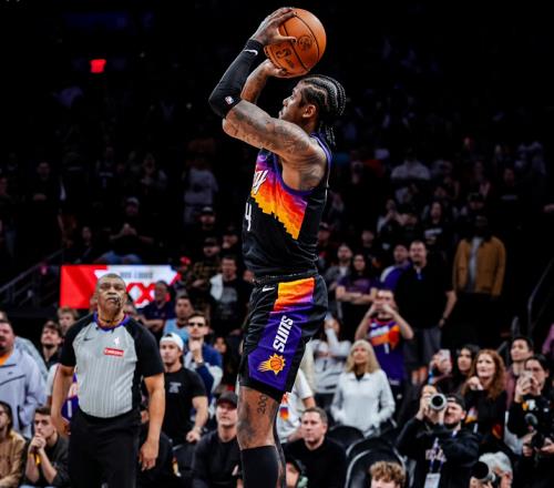 26中6！壓哨三分絕殺！杰倫格林逆天改命，龍哥傷情出爐