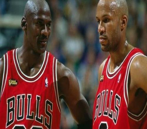 哈珀：科比是最像喬丹的球員他總纏著我問(wèn)“喬丹怎么做”