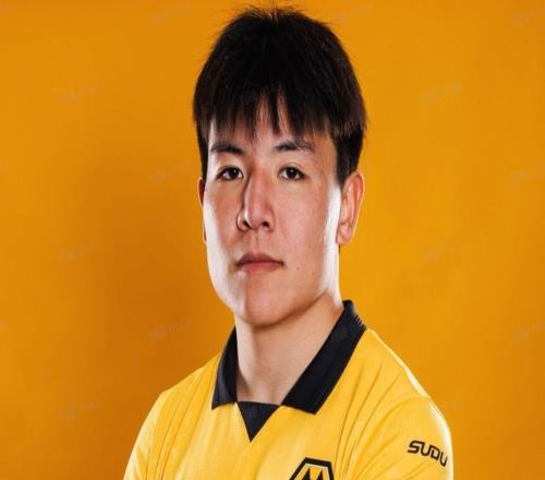 巴恩斯利青訓(xùn)主管：徐彬態(tài)度極佳，是位令人難以置信的運(yùn)動(dòng)員