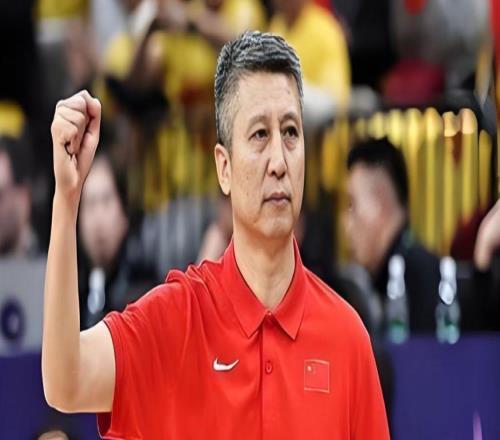 郭士強(qiáng)帶14名球員出發(fā)！趙睿和胡明軒領(lǐng)銜，曾凡博徐杰因傷退出