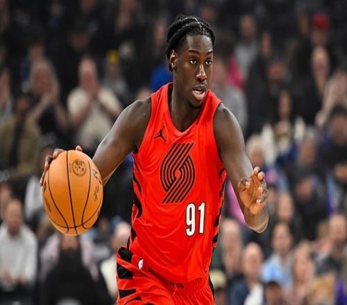 轉(zhuǎn)正后首秀的表現(xiàn)一塌糊涂，開拓者這樣的操作是正確的嗎