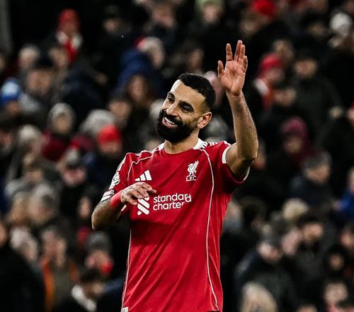 0射門0助攻0過人，19次丟失球權被換，敢硬剛克洛普的薩拉赫笑了