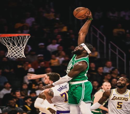 22分慘敗綠軍！勇士送大禮湖人卻不要，布朗真成東契奇的噩夢了