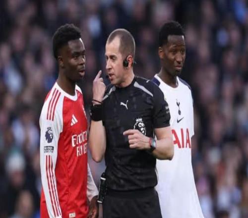 內維爾噴北倫敦德比裁判設備故障：完全胡鬧，這可是關鍵戰(zhàn)役