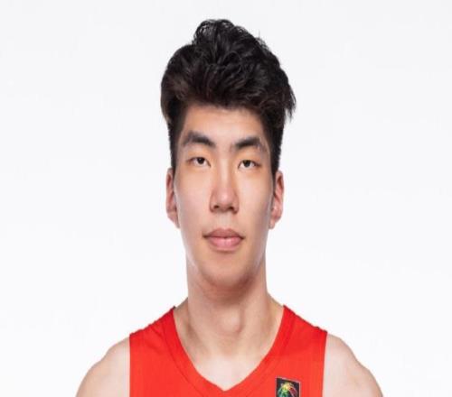 14人名單出爐！中國男籃啟程，余嘉豪隨后歸隊(duì)！